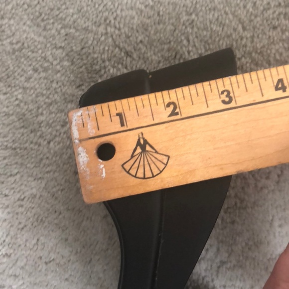 NEW Wedge Sandal - Picture 4 of 4